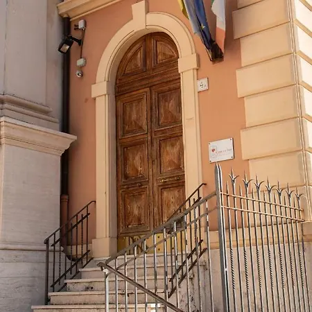 Casa Bacciarini בית הארחה רומא